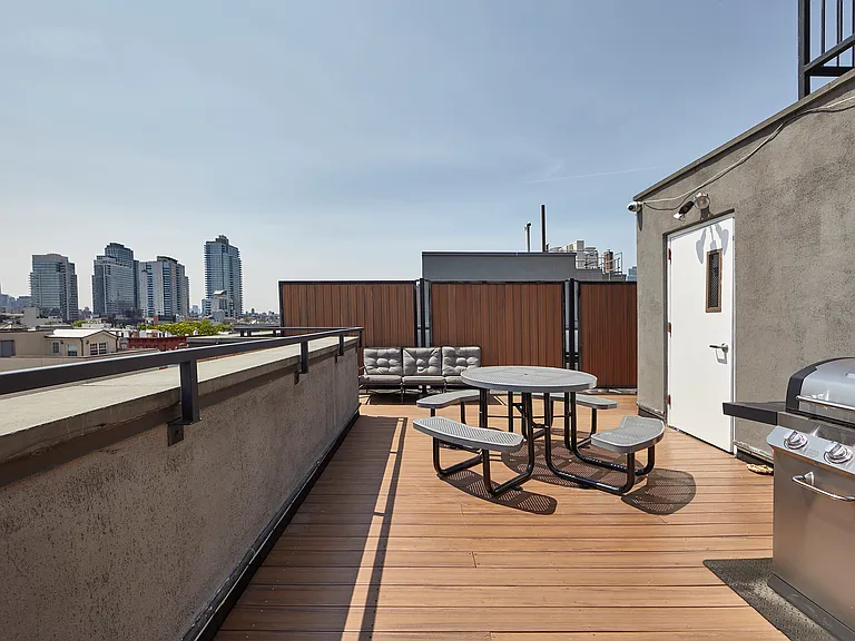 148 N 10th St #5D — Photo 9