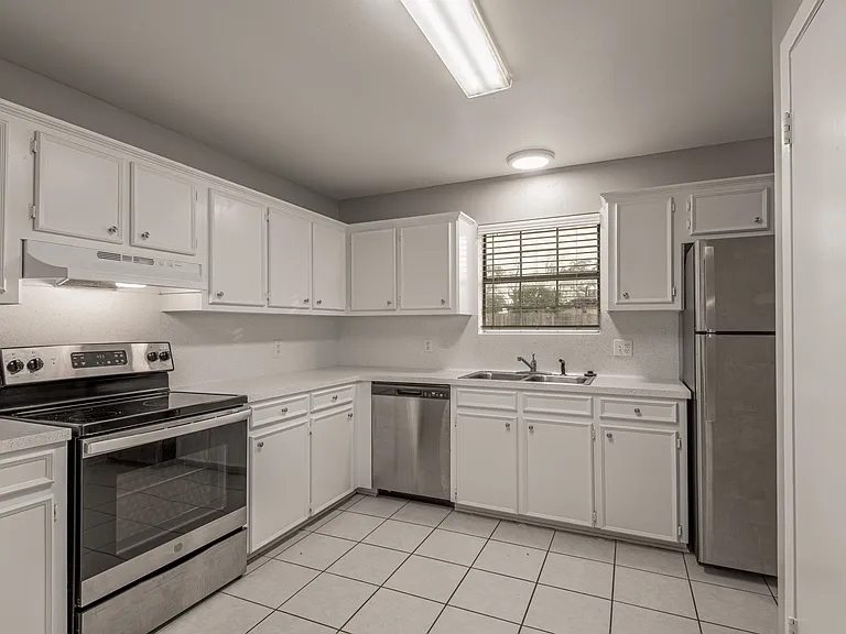 600 Palm St #10 — Photo 5