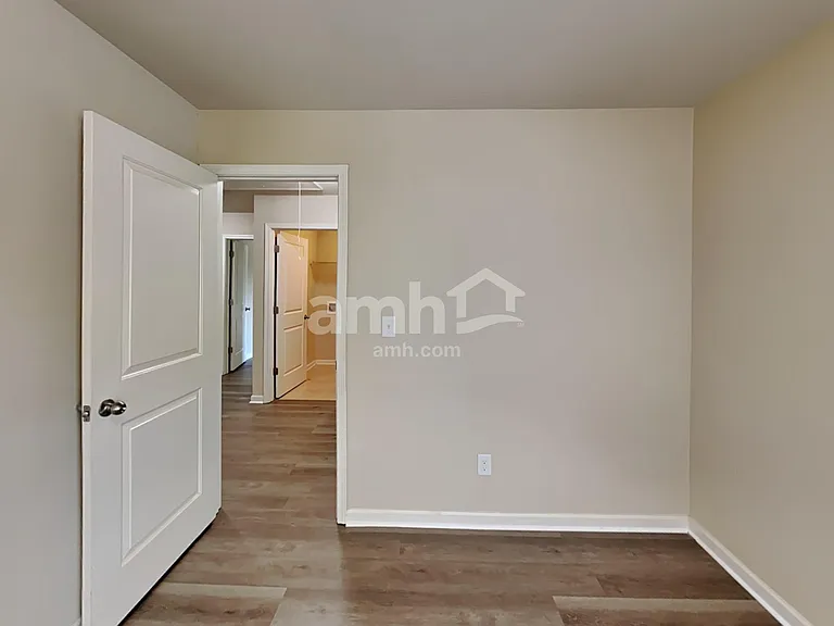 491 Twain Cir SE — Photo 21