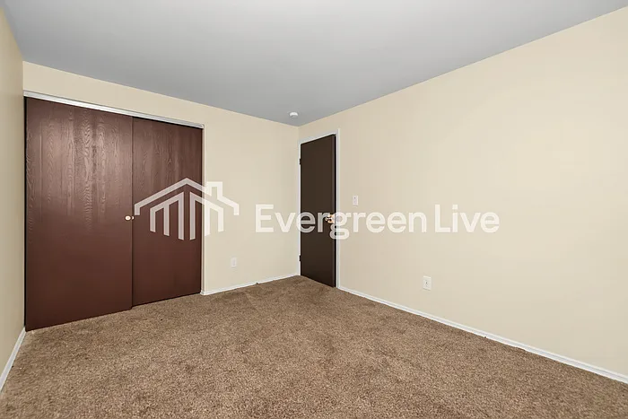 8346 Eagle Pass Dr — Photo 11