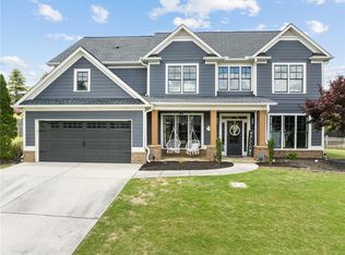 3374 Perimeter Cir, Buford, GA 30519
