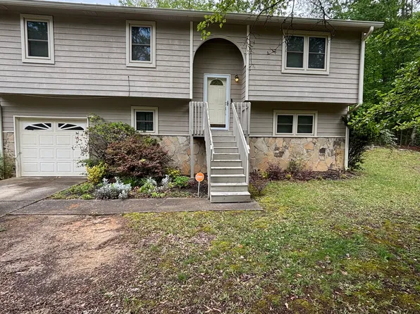 6770 Peppermill Ln S, Atlanta, GA 30349