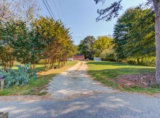 6184 Mitchell St, Flowery Branch, GA 30542