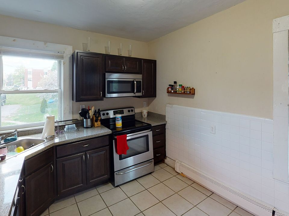 1st image of 75 Chestnut Hill Ave #3