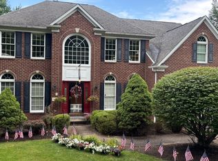 1800 Scarlett Dr, Pittsburgh, PA 15241