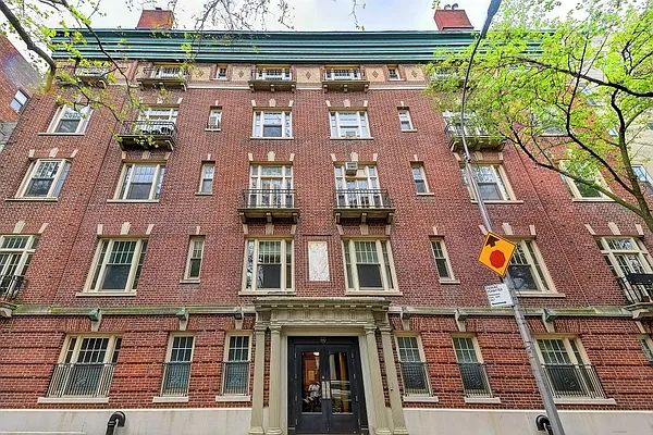 Sold by City Connections Realty | media 11