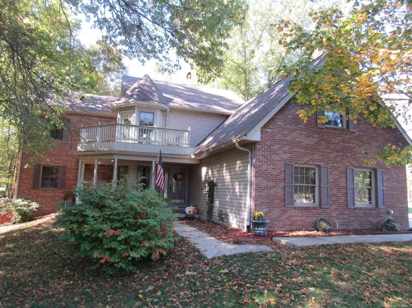 26 S West Lake Dr, Kokomo, IN 46901