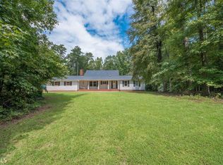 95 Horseshoe Cir, Fayetteville, GA 30215