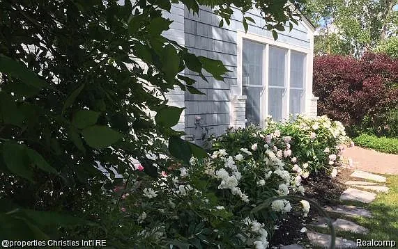 275 Barden Rd — Photo 41