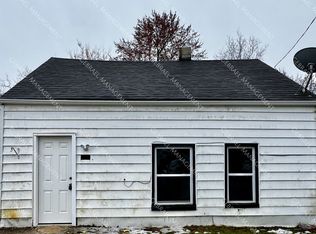 1377 Knickerbocker Ave, Flint, MI 48505