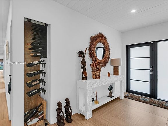 4th image of 2025 Arch Creek Dr