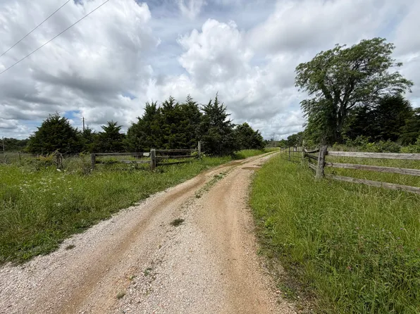 650 Hidden Pond Drive, Fordland, MO 65652
