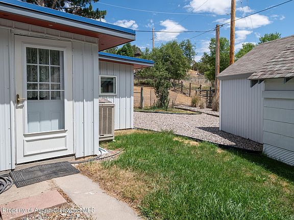 5th image of 8 Navajo St