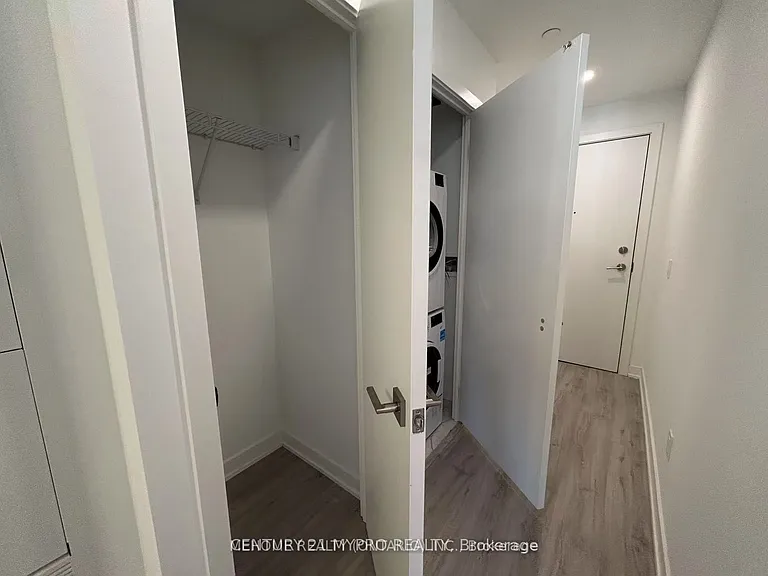 252 Church St #3105 — Photo 2