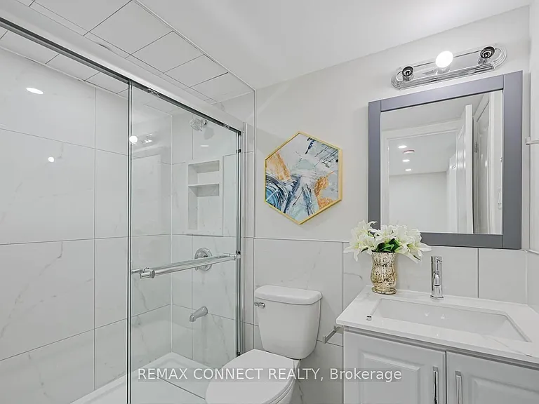 55 Taysham Cres — Photo 9