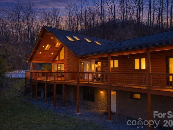 112 Hawks Nest Rdg, Cullowhee, NC 28723