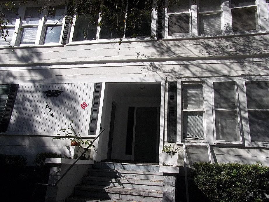 1st image of 624 1st St N APT 2