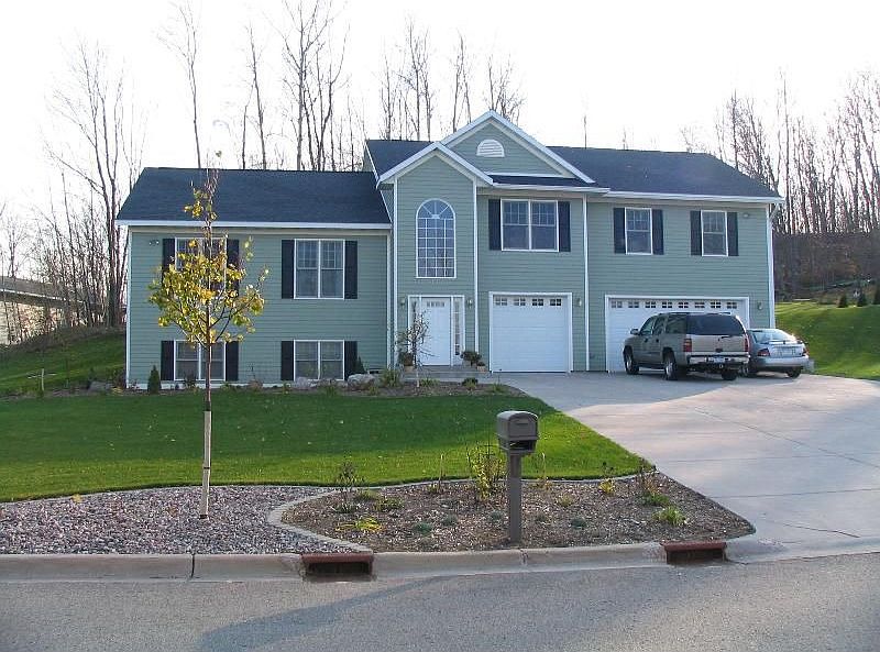 1st image of 451 Blemhuber Ave