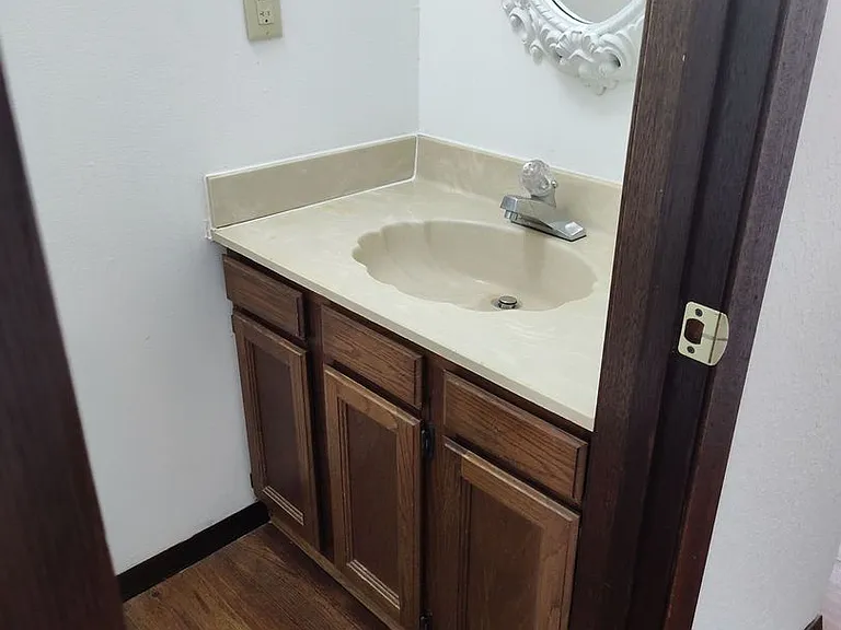 618 Boxwood Dr #1-4 — Photo 5