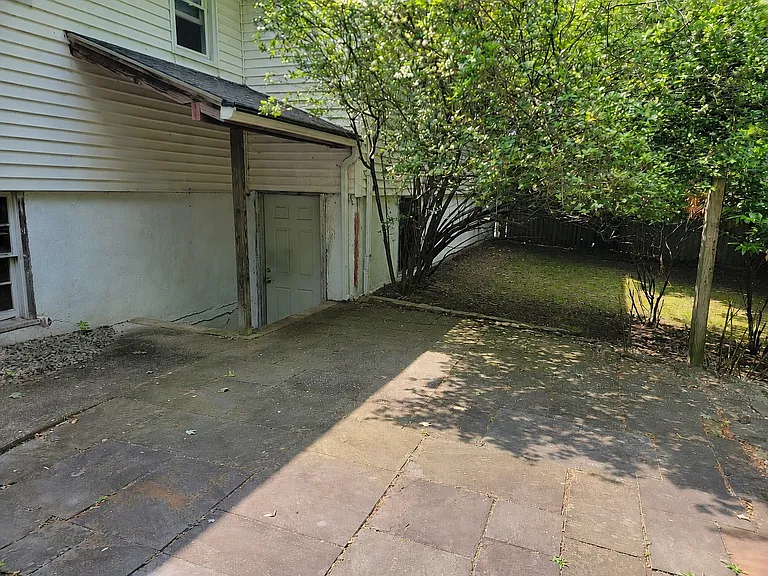 33 N Maple Ave #1 — Photo 19