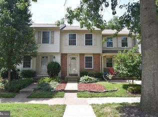 8503 Golden Ridge Ct, Lorton, VA 22079