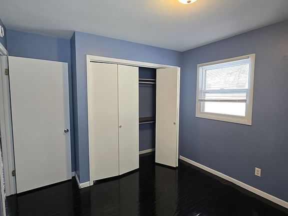 2nd image of 2310 Knollview St SW