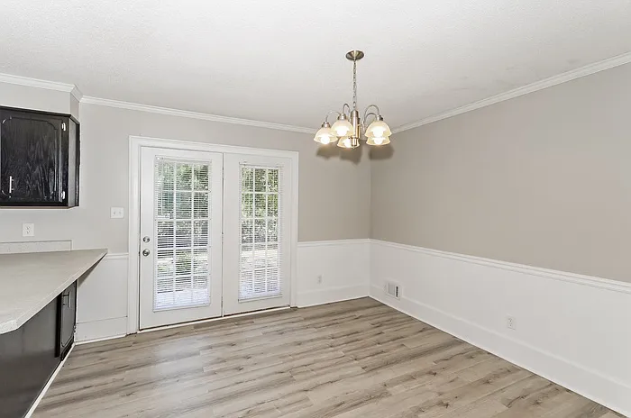 4 bed, 2.0 bath, 2106 sqft, $1,745 — Photo 4