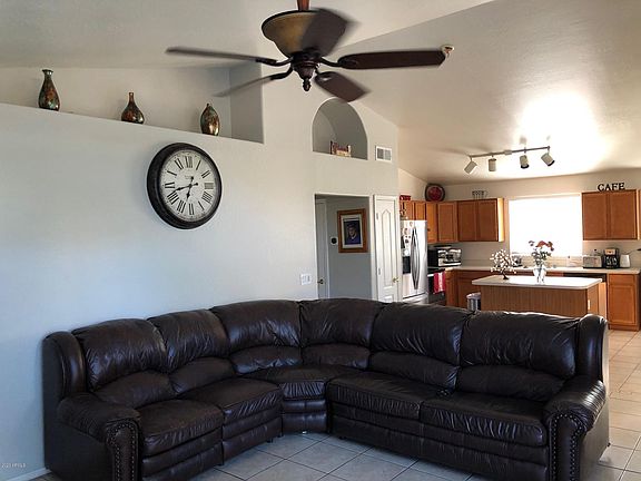 3rd image of 4364 E Birchwood Cir