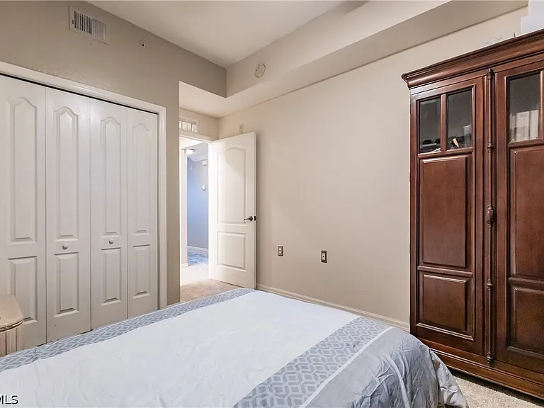 8331 Whiskey Preserve Cir #438 — Photo 15