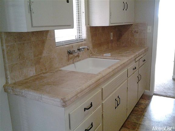 5th image of 5561 78th St