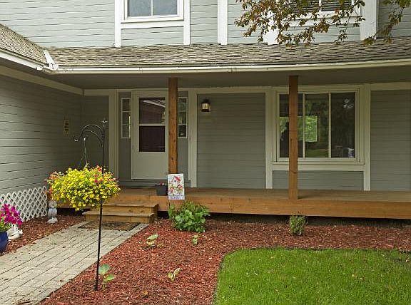 3rd image of 9411 Parkside Ct N