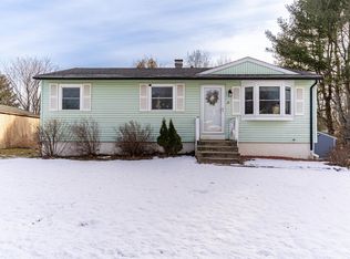 25 Applevale Dr, Dover, NH 03820