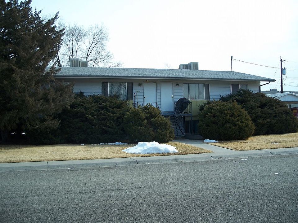 1st image of 2861 Elm Cir APT 16