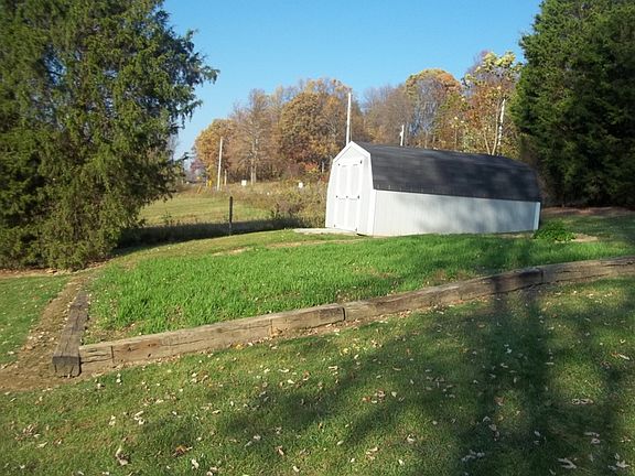 Storage barn