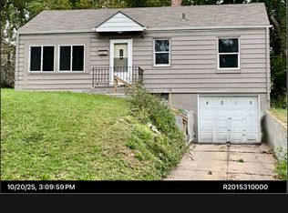4215 Pratt St, Omaha, NE 68111
