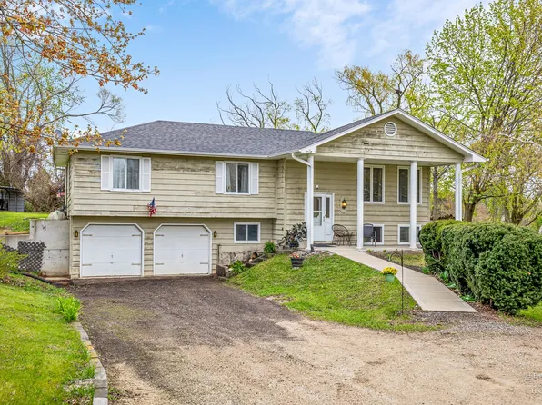 10414 Alden Rd, Harvard, IL 60033