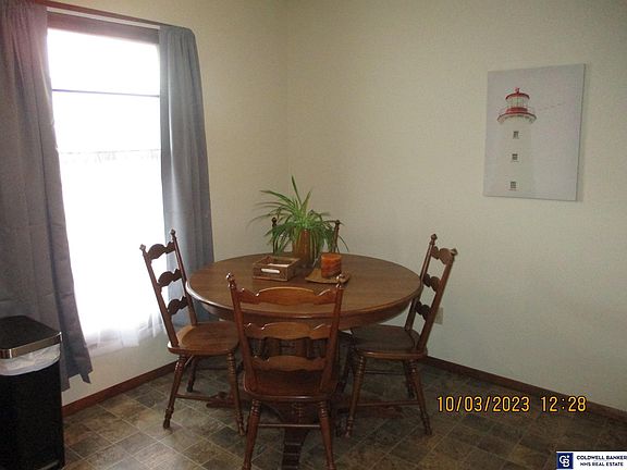 3rd image of 6921 Huntington Ave