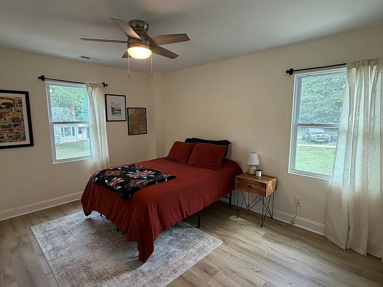 803 Churchill Dr — Photo 13