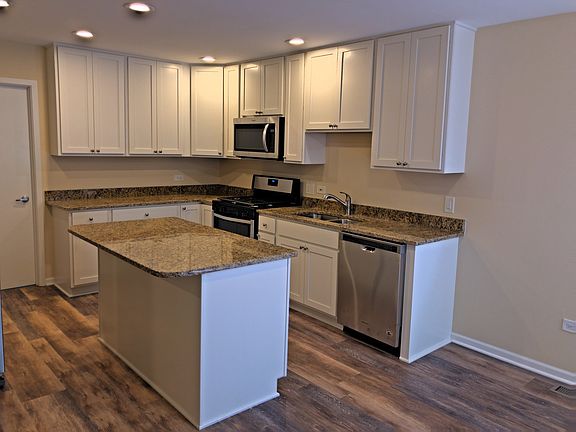 5th image of 18095 W Timber Ln