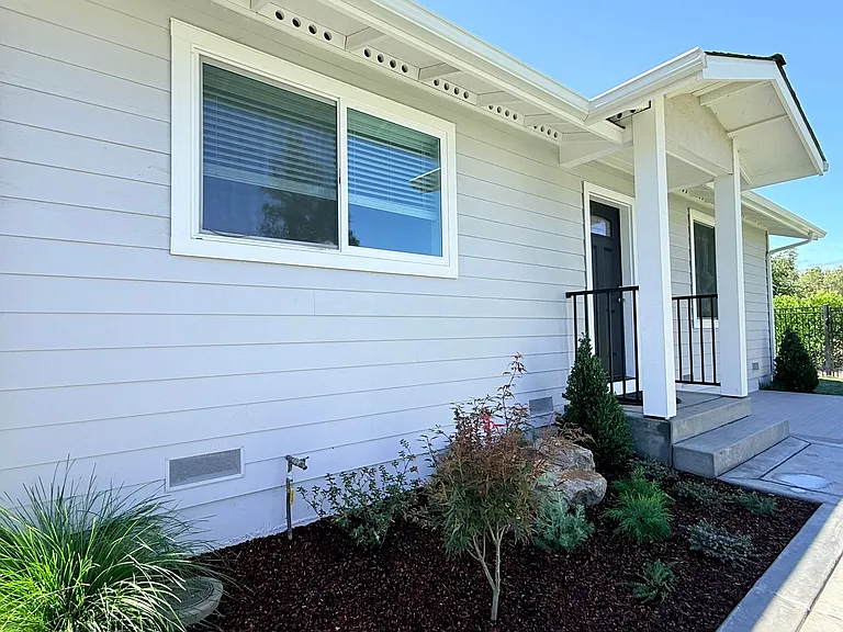 205 Barbara Ct #A — Photo 3