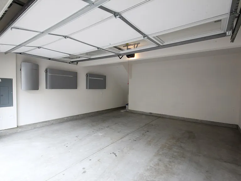 519 Embrook Way — Photo 20