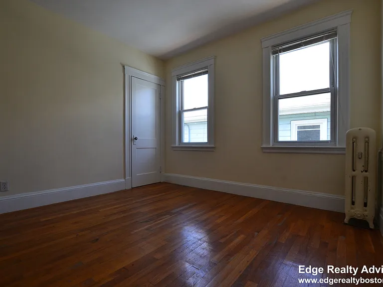 44 Bostonia Ave #2 — Photo 6