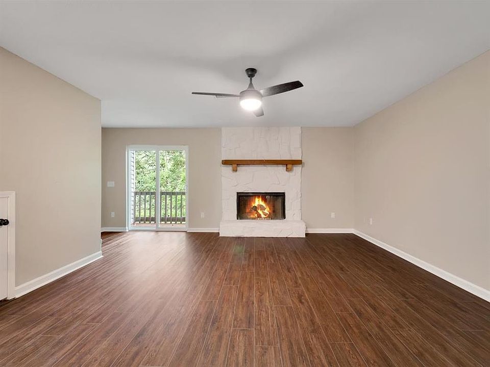 1st image of 1202 Cross Creek Way APT 3