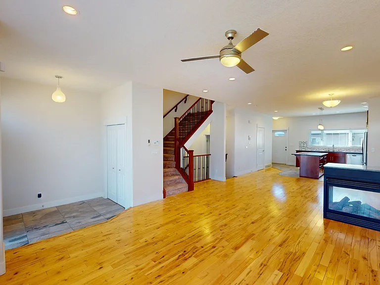 2325 23rd Ave SW — Photo 3