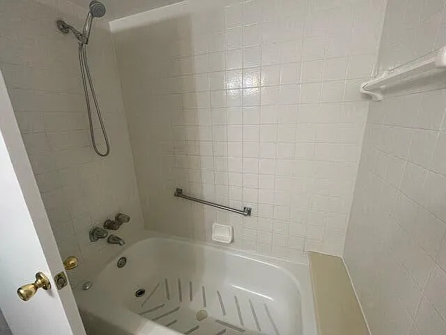 204 Foxtail Dr #F2 — Photo 12