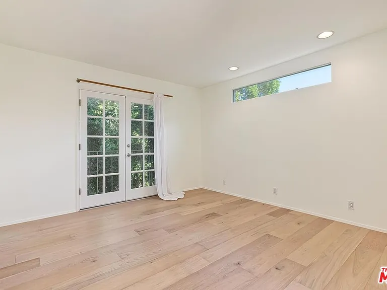 7586 Woodrow Wilson Dr — Photo 13