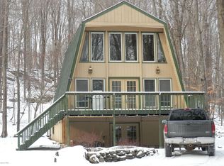 1053 Wildwood Ter, Lake Ariel, PA 18436