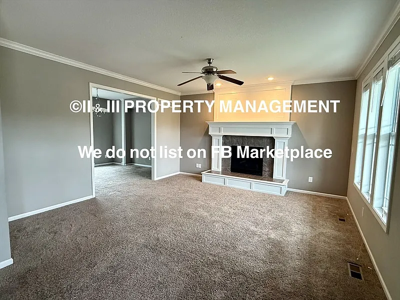 4 bed, 2.5 bath, 2322 sqft, $2,900 — Photo 3