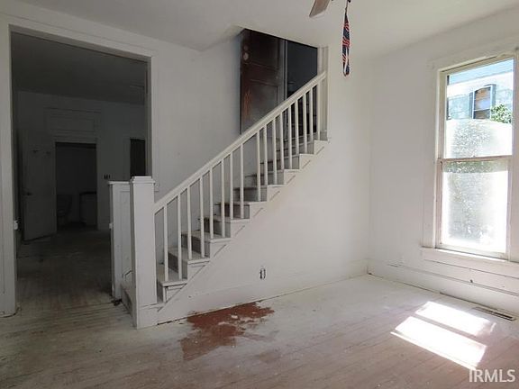 3rd image of 477 Hannah St