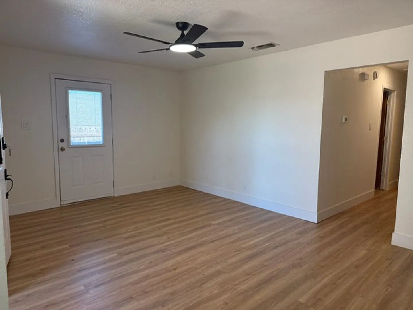 405 Dunaway — Photo 3